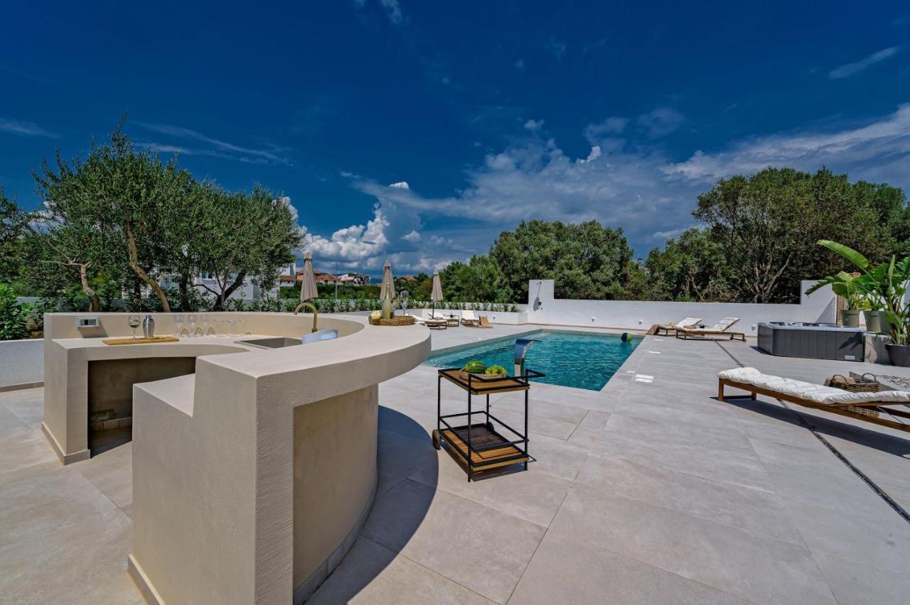 Luxury Villa Del Sogno With Pool, Jacuzzi, Parking Okrug Gornji Buitenkant foto