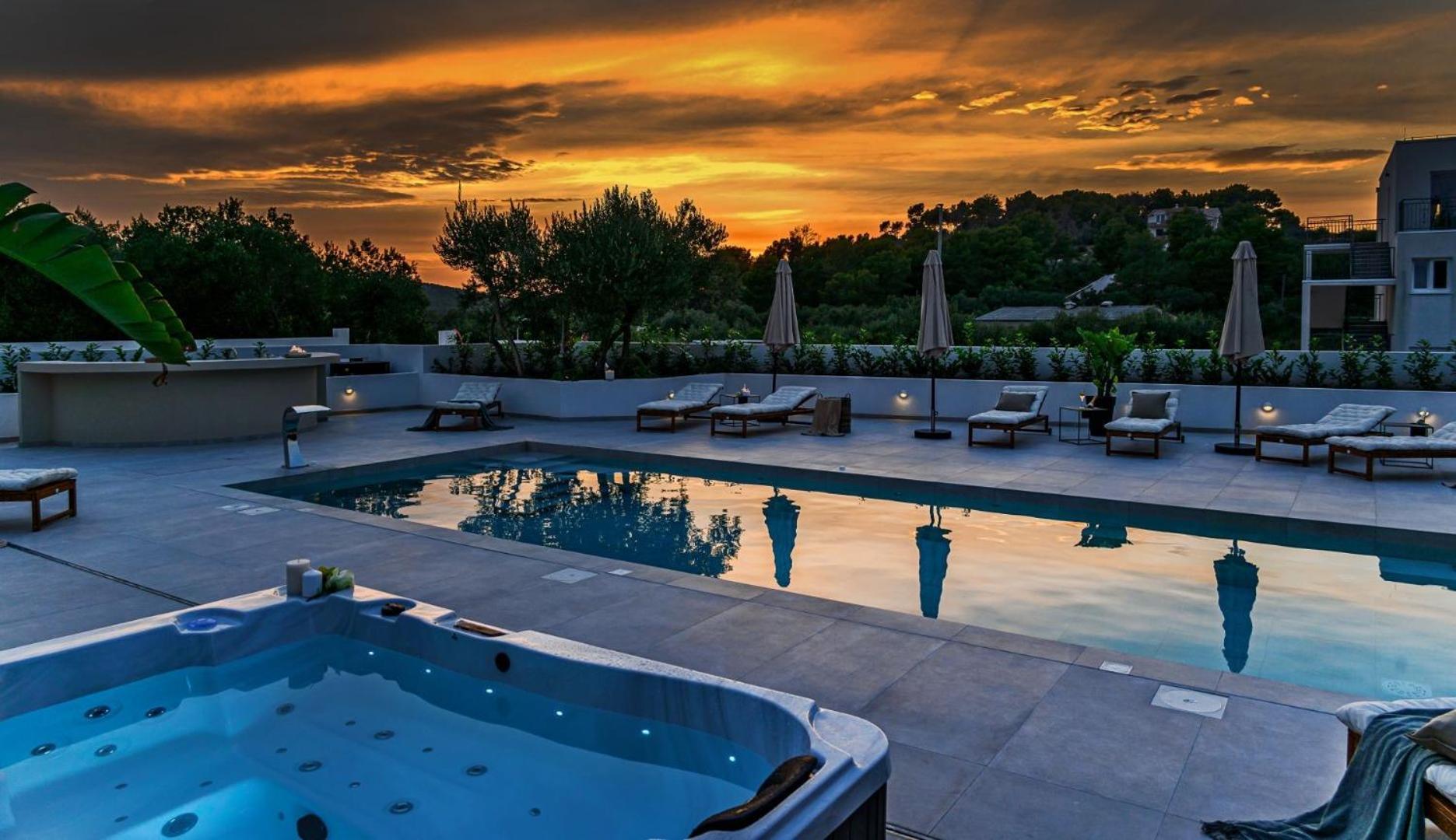 Luxury Villa Del Sogno With Pool, Jacuzzi, Parking Okrug Gornji Buitenkant foto