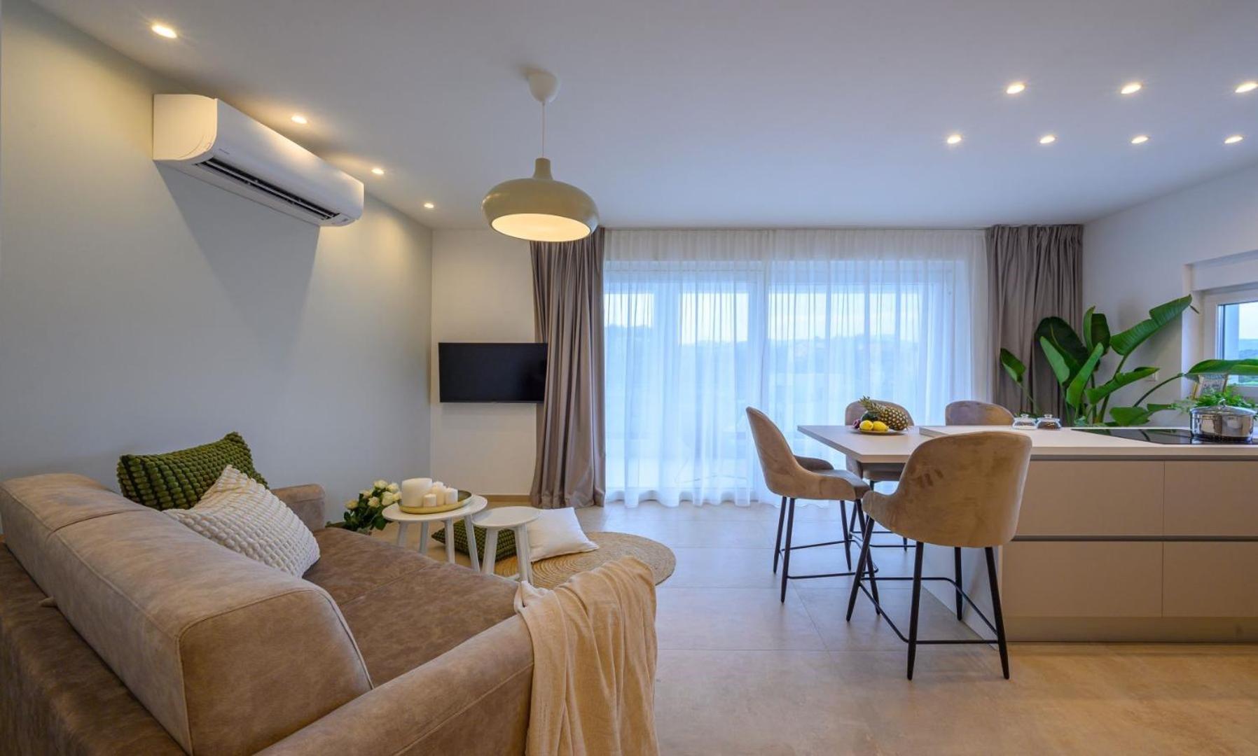 Luxury Villa Del Sogno With Pool, Jacuzzi, Parking Okrug Gornji Buitenkant foto