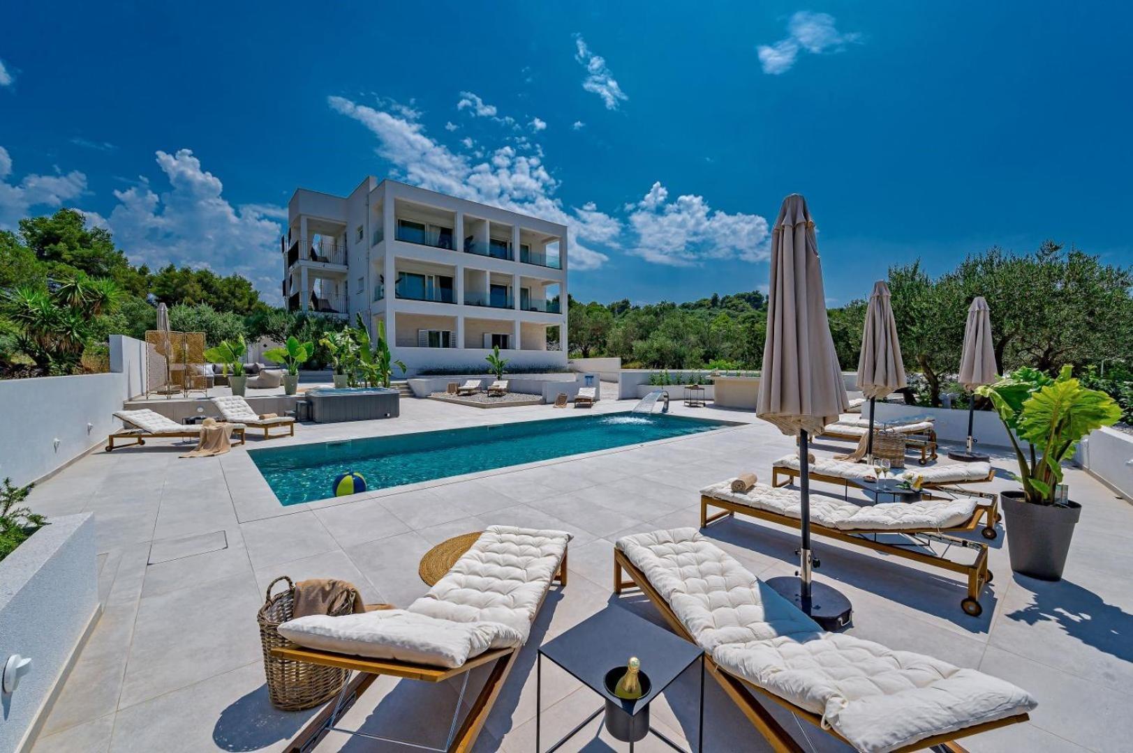 Luxury Villa Del Sogno With Pool, Jacuzzi, Parking Okrug Gornji Buitenkant foto