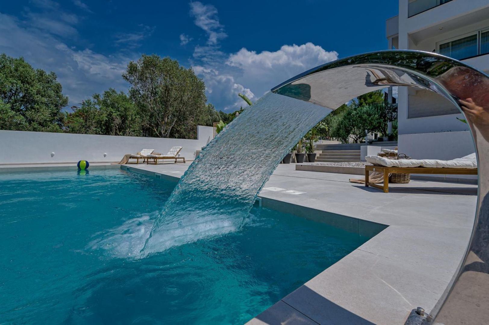 Luxury Villa Del Sogno With Pool, Jacuzzi, Parking Okrug Gornji Buitenkant foto